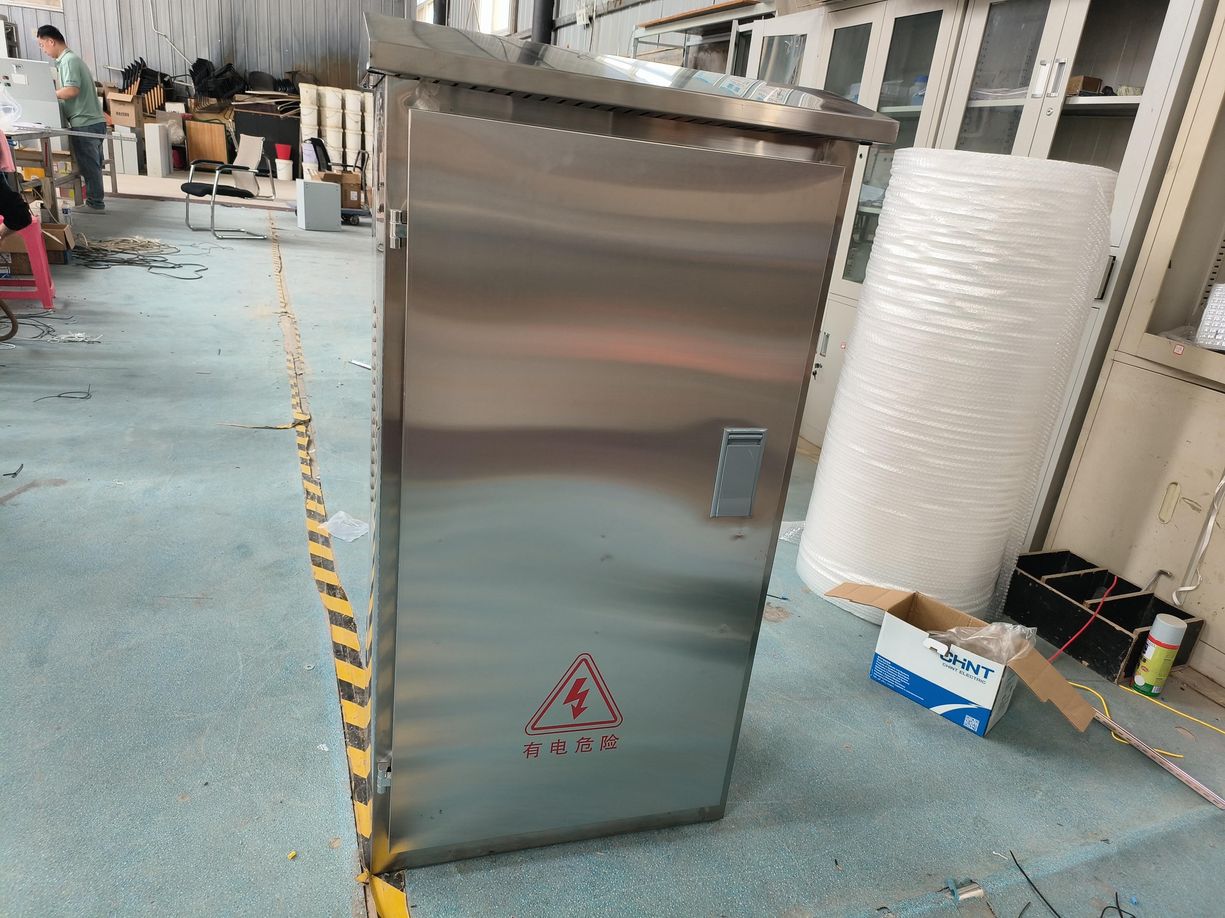 镀锌炉控制柜台达55kW 变频器上电显示“OH”过热故障分析